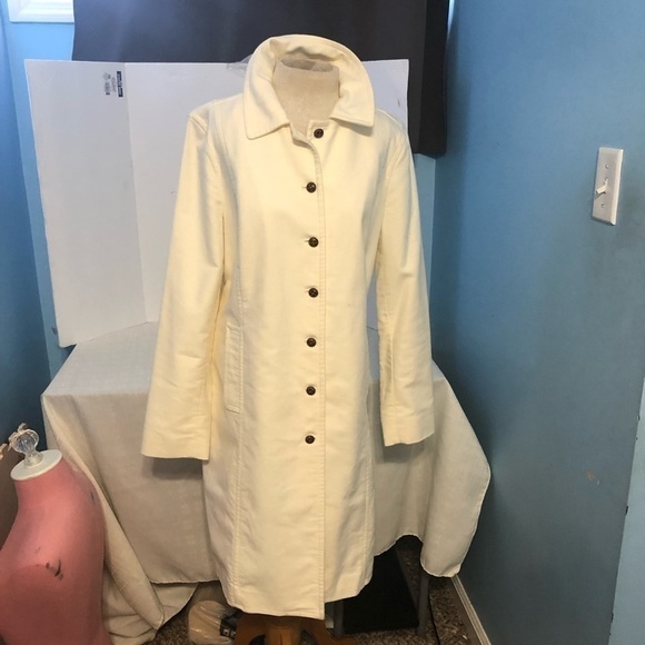 Gorgeous GAP creamy white coat NWOT - Picture 1 of 15